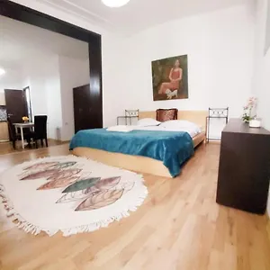 Happy Hotel Bucarest