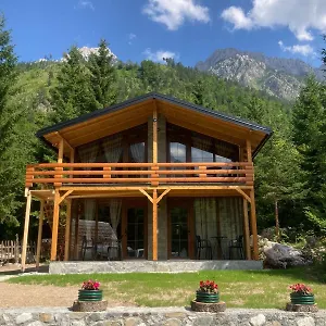 Casa de hóspedes Bujtina Arturi, Valbonne