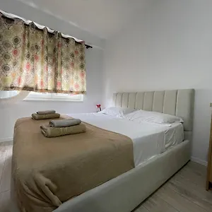 Bonbon Appartamento Tirana
