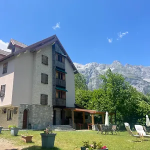 Otel Molla, Theth