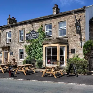 the-wheatsheaf-inn-carperby.yorkshirehotels.net/