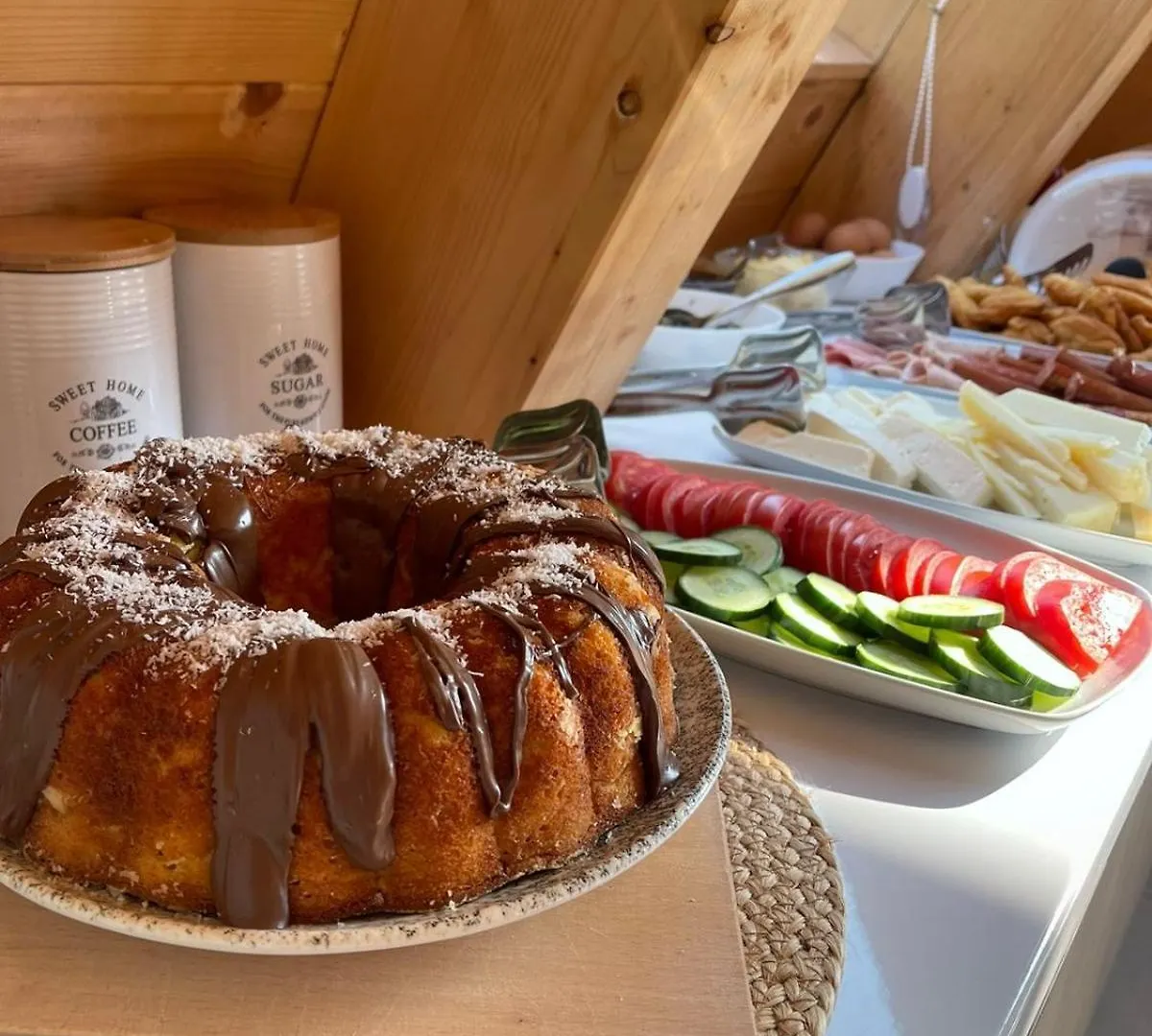 Vidis Chalet Boutique Hotel Theth 0*,  Albania