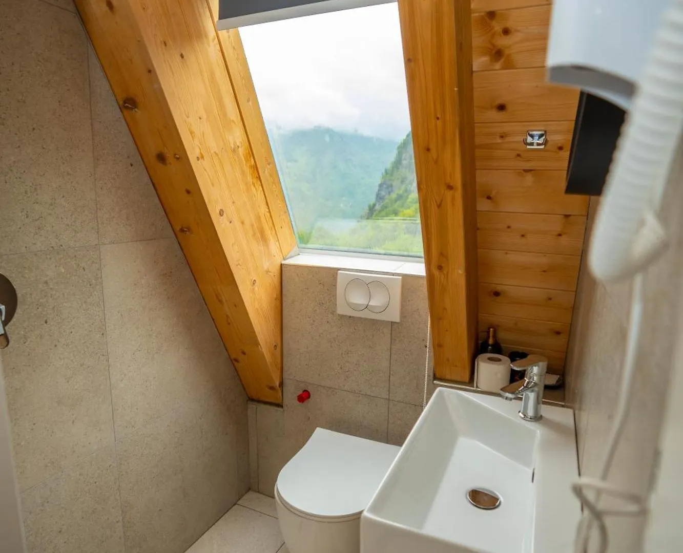 Vidis Chalet Boutique Hotel Theth Albania