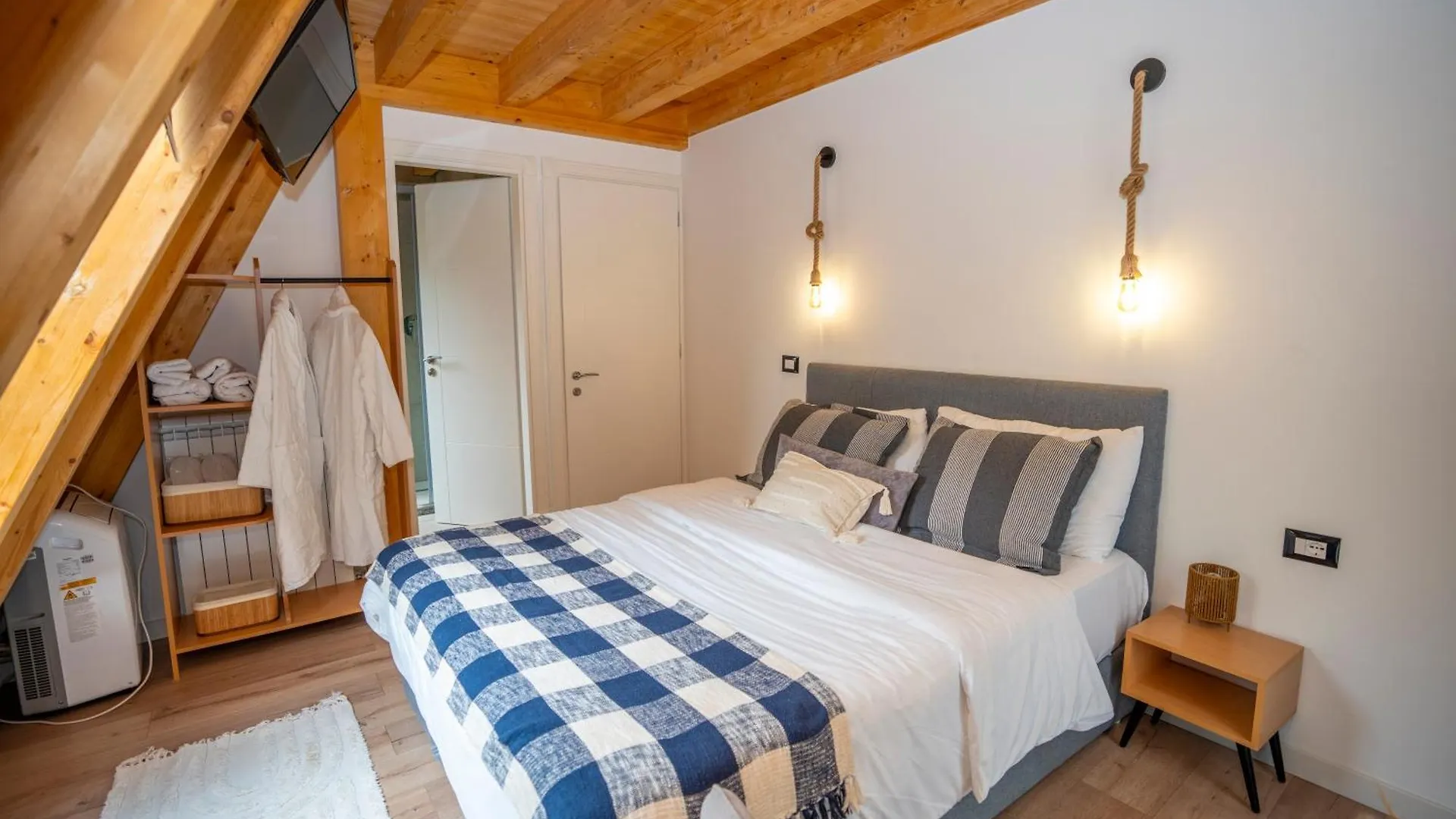 Vidis Chalet Boutique Hotel Theth Albania
