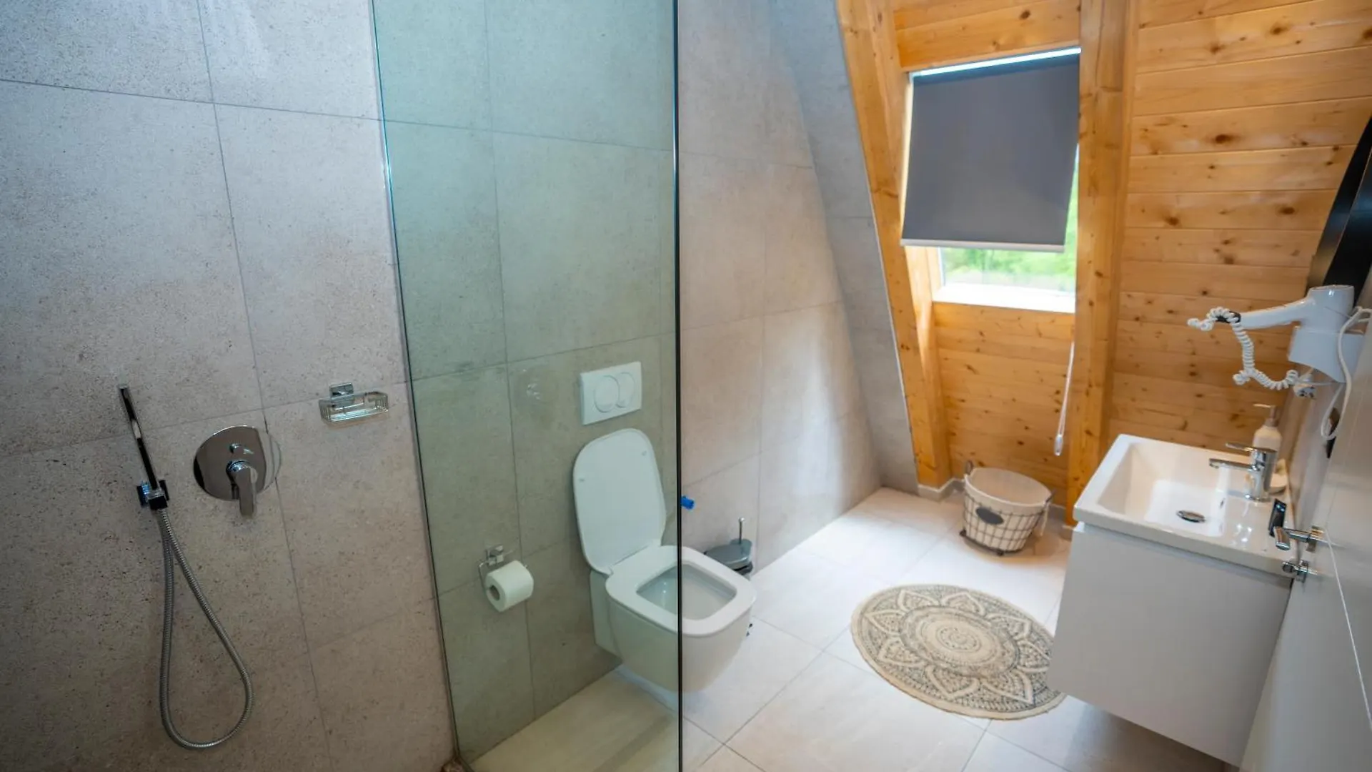 Vidis Chalet Boutique Hotel Theth Albanië