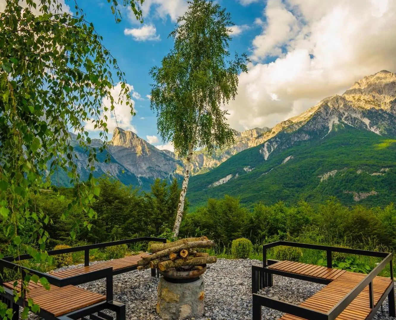 Vidis Chalet Boutique Hotel Theth 0*,  Albania