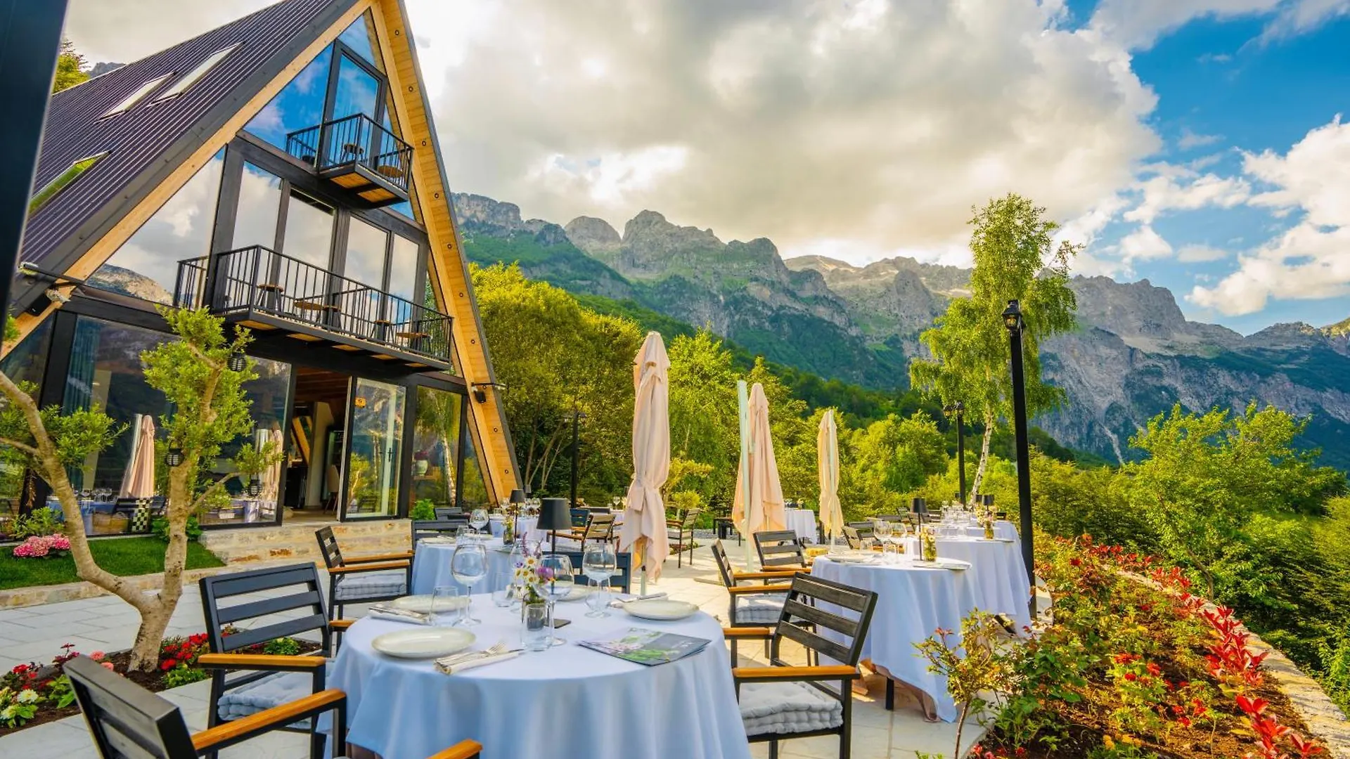 Vidis Chalet Boutique Hotel Theth 0*,  Albanien