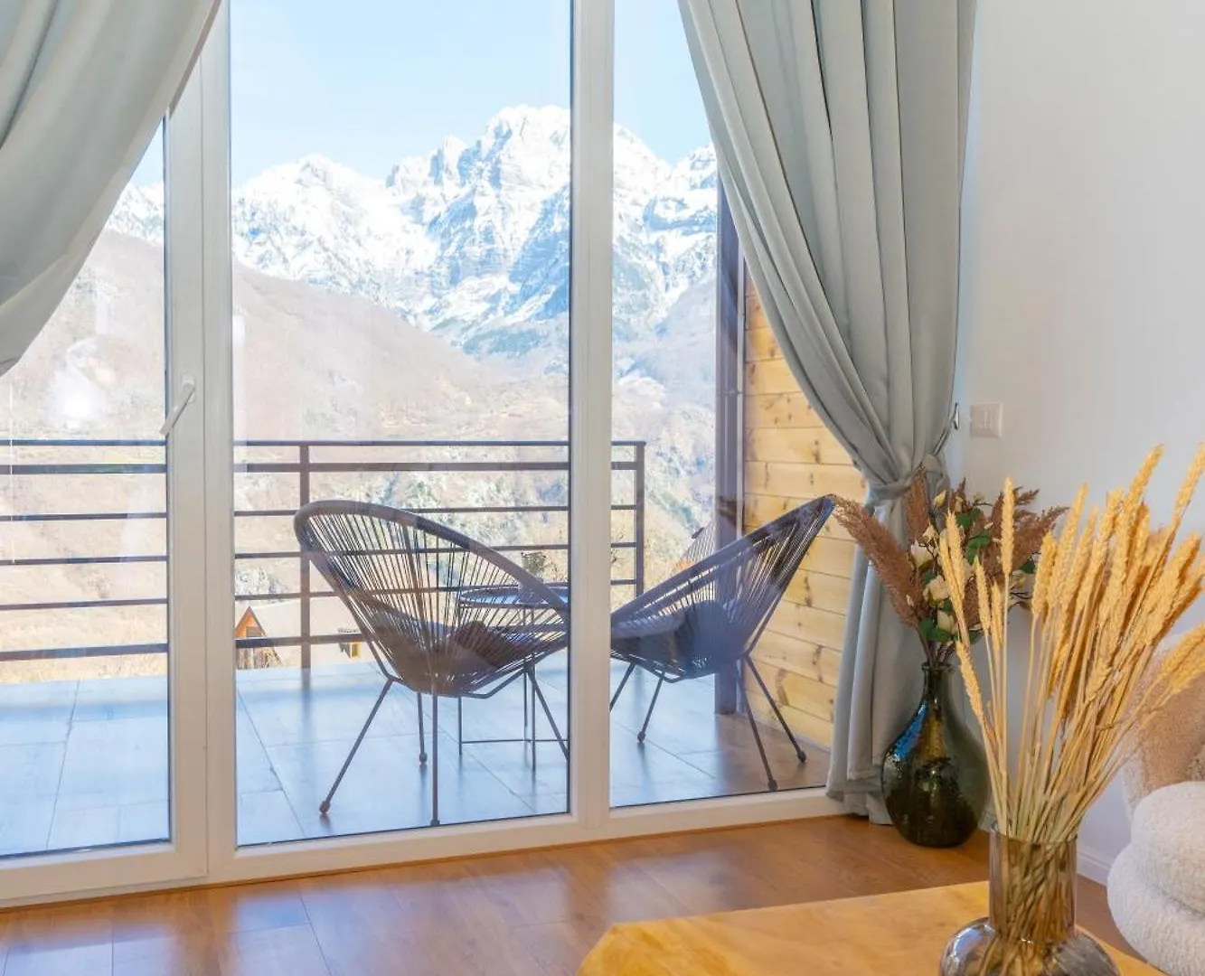 Vidis Chalet Boutique Hotel Theth 0*,  Albania