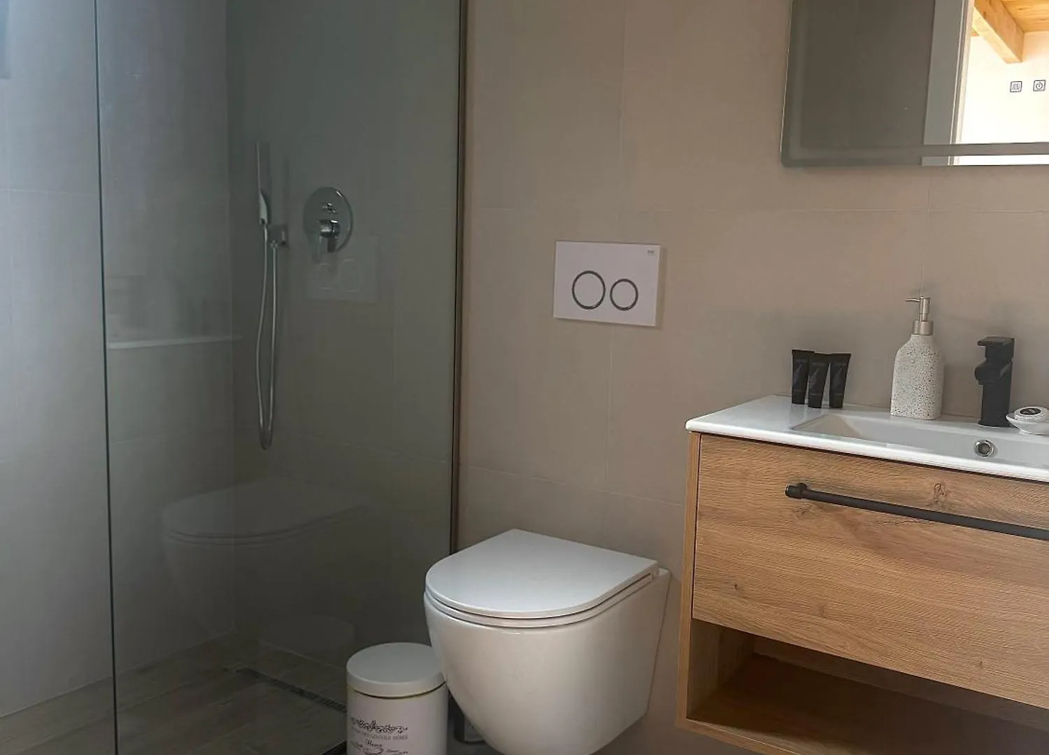 Vidis Chalet Boutique Hotel Theth