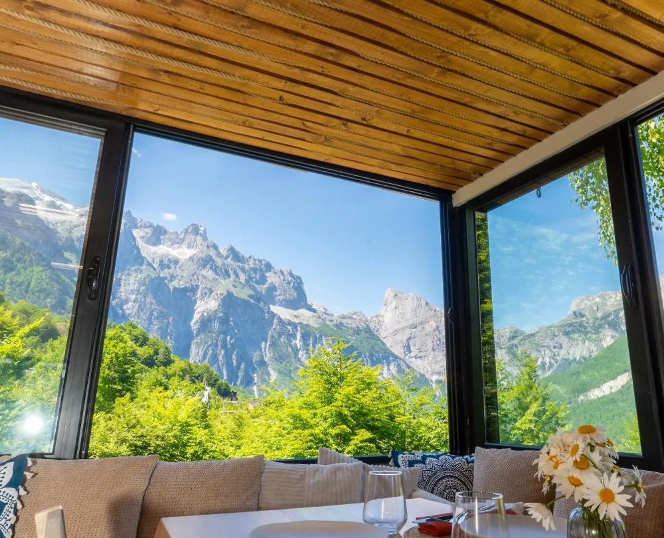 Vidis Chalet Boutique Hotel Theth